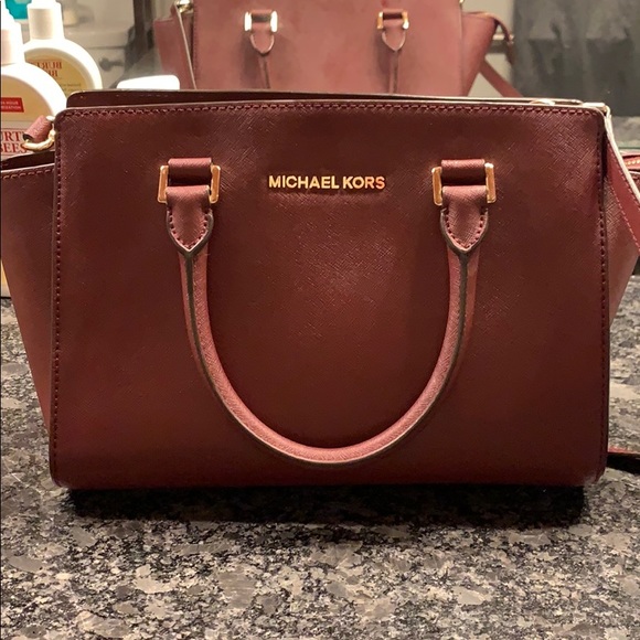 michael kors wine handbag